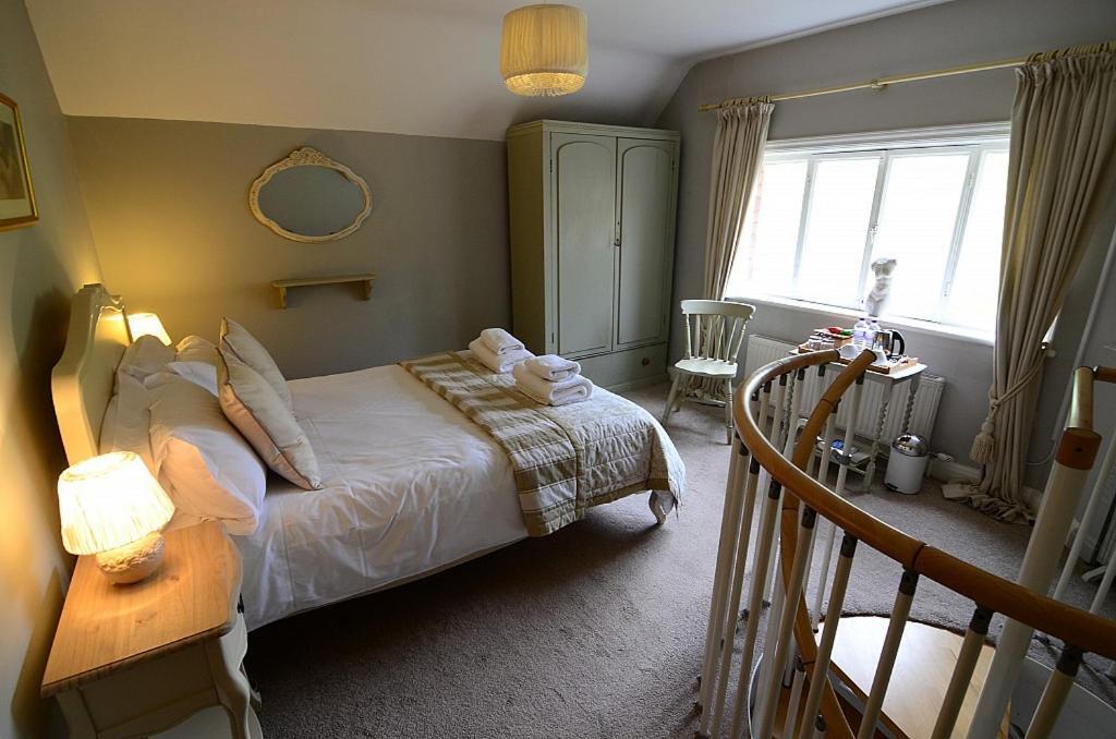 The Woodlands Bed & Breakfast แซนด์เซนด์ ภายนอก รูปภาพ